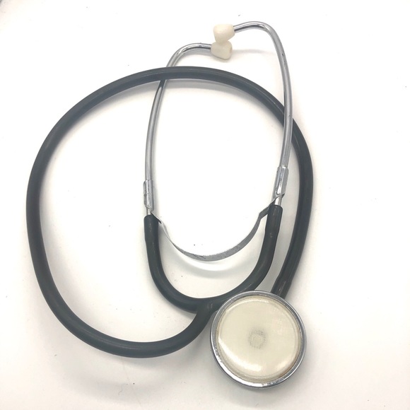 Prop: Doctor Nurse EMT stethoscope - Picture 1 of 2